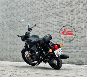 Royal Classic 500 ABS Black   29A1-307.93