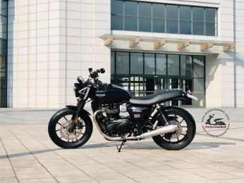 Triumph Street Twin 900cc  29A1-230.35