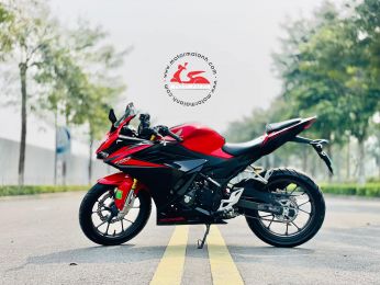 Honda CBR 150R   29AY-018.77