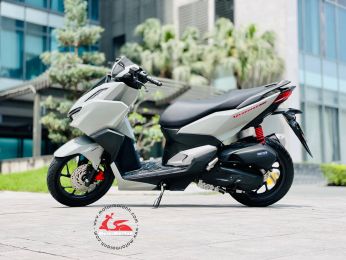 Honda Vario 160i 2023  29Y5-831.94