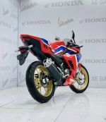 Honda CBR 150R Màu Đỏ Vành Vàng   (Xe mới 100%)