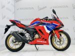 Honda CBR 150R Màu Đỏ Vành Vàng   (Xe mới 100%)