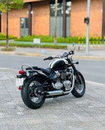 Triumph Speed Master 1200 2018 thu hồi biển 