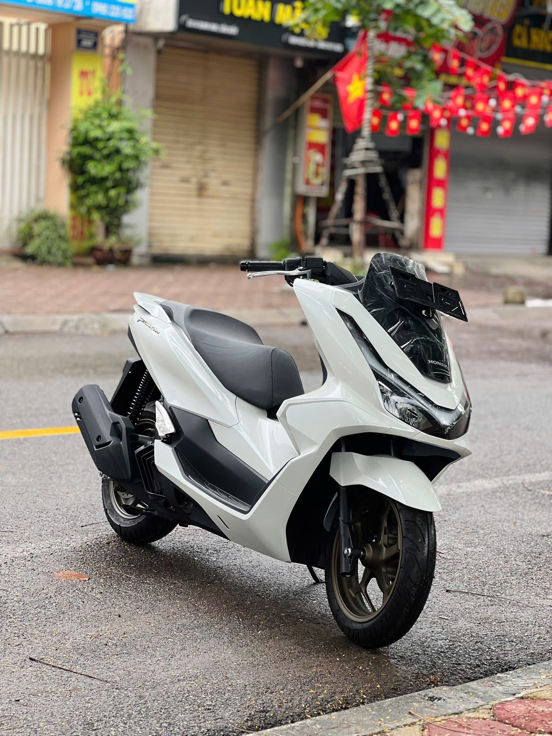 Honda Pcx 160 2025 new trắng Honda Pcx 160 2025 new trắng