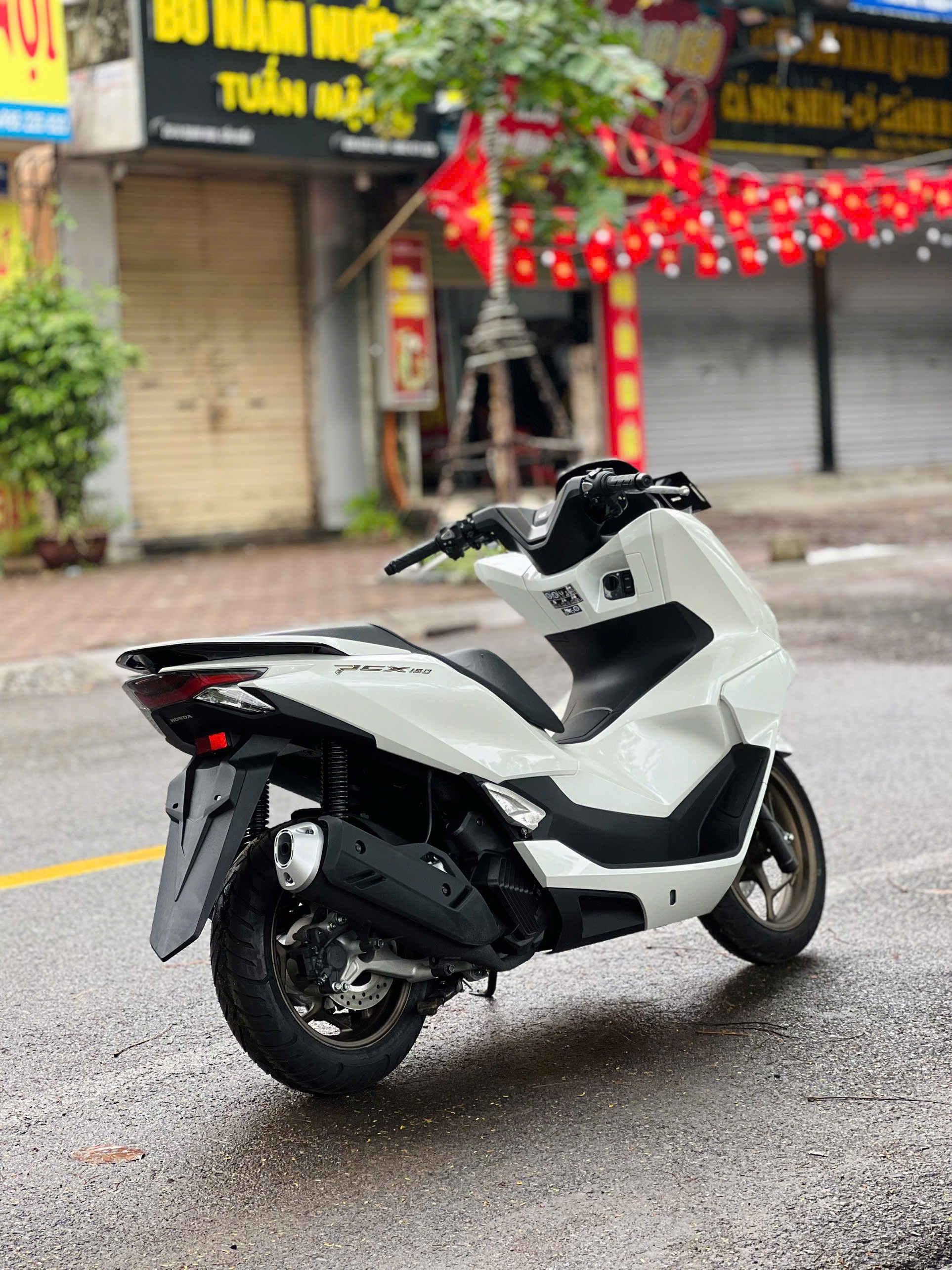 Honda Pcx 160 2025 new trắng Honda Pcx 160 2025 new trắng