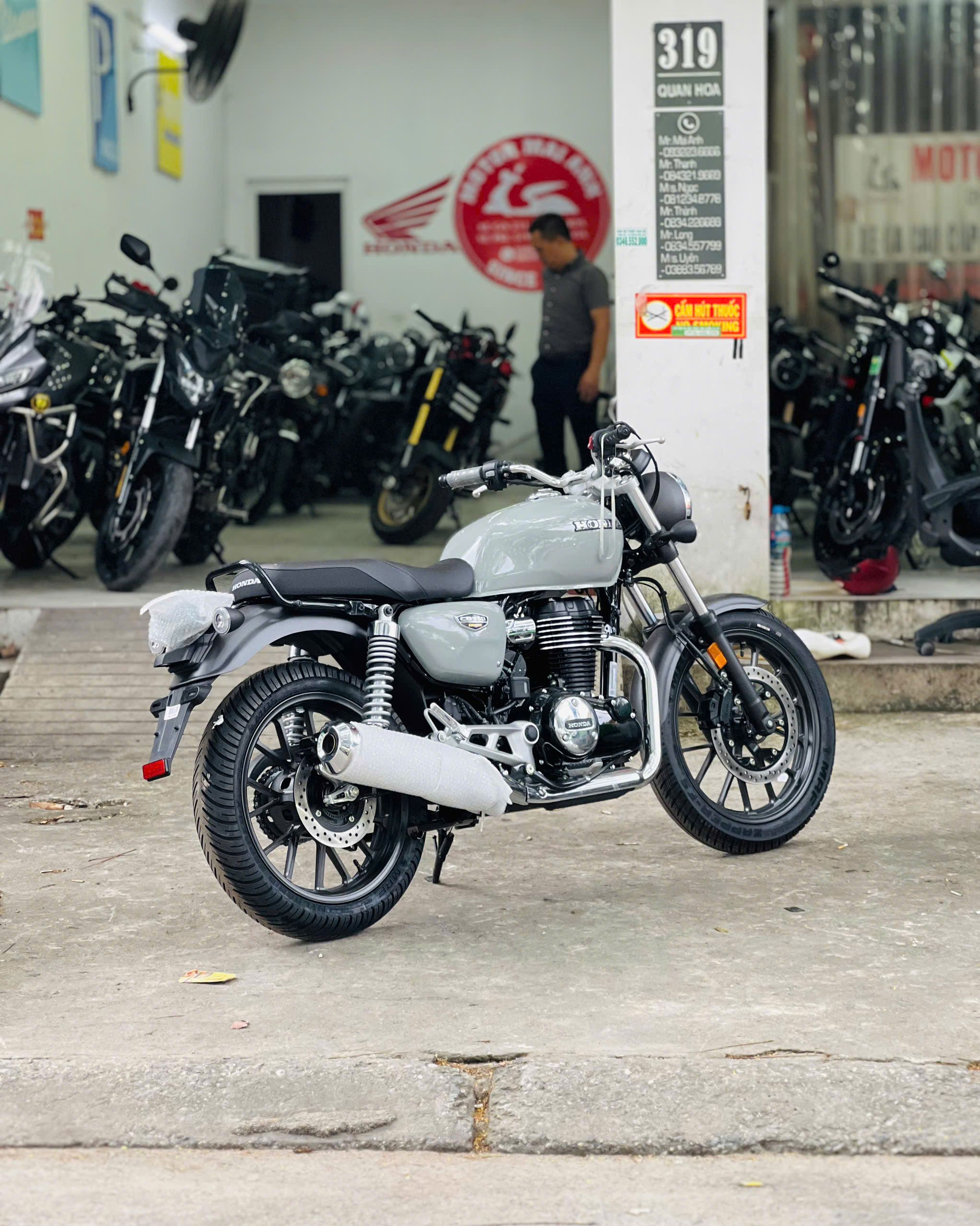 Honda CB Hness 350 2025 xe mới mầu xám Honda CB Hness 350 2025 xe mới mầu xám