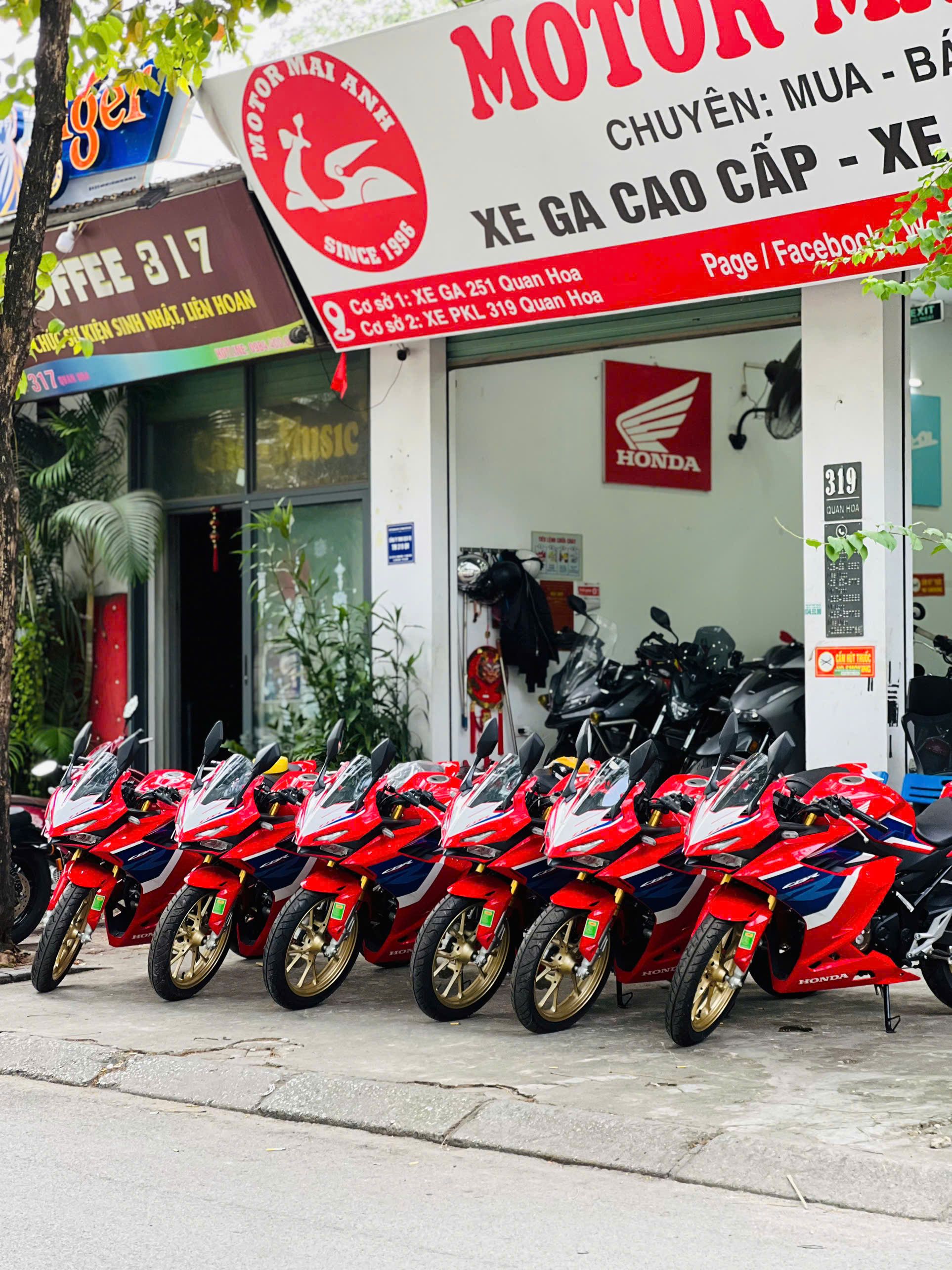 Honda CBR 150R 2023 Xe mới màu đỏ trắng xanh  Honda CBR 150R 2023 Xe mới màu đỏ trắng xanh
