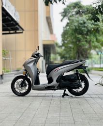 Honda SH 350i 2022 thu hồi biển 